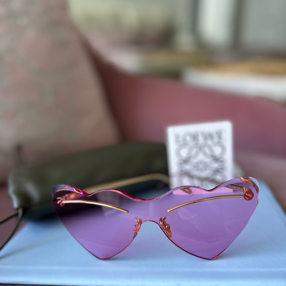 LOEWE Paula's Ibiza Heart-shaped Pink Figurative Rimless Sunglasses,LW40087U,New